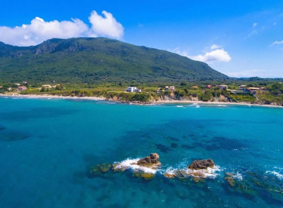 Tetraktys Estate Beachside Υδωρ Ágios Matthaíos 外观 照片