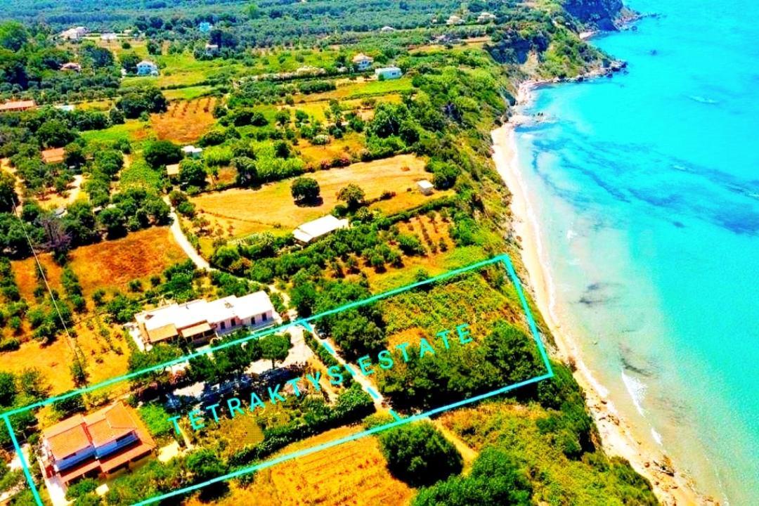 Tetraktys Estate Beachside Υδωρ Ágios Matthaíos 外观 照片
