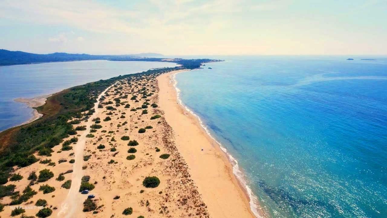 Tetraktys Estate Beachside Υδωρ Ágios Matthaíos 外观 照片